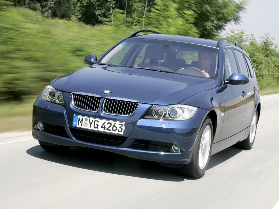  BMW 325i Touring 2006 года  (фото 3 из 16)